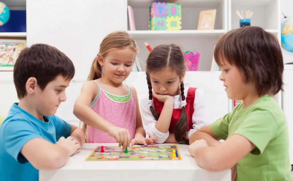 Во что теперь играют дети? Кем они вырастут в будущем?