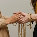 Глубинные причины формирования потребительского отношения и методы их коррекции в личной жизни