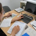 Как выбрать идеальное пособие по русскому языку в печатном и цифровом виде