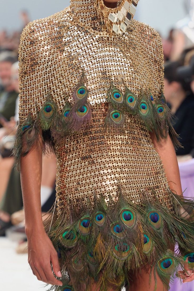 Бренд Paco Rabanne: подборка моделей, История и Стилистика