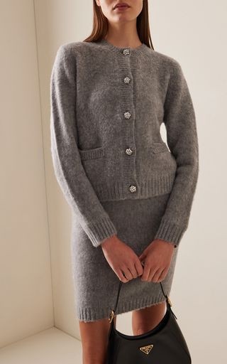 Бренд одежды Prada, знакомство, подборка трикотажа.