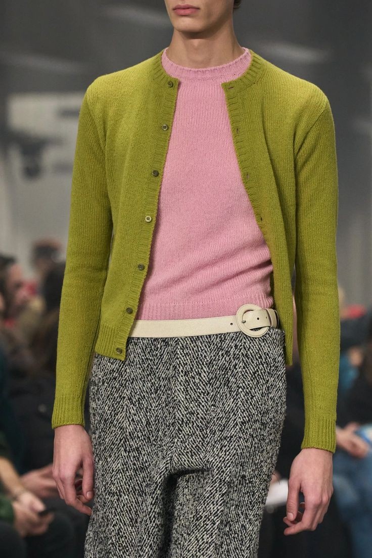 Бренд одежды Prada, знакомство, подборка трикотажа.
